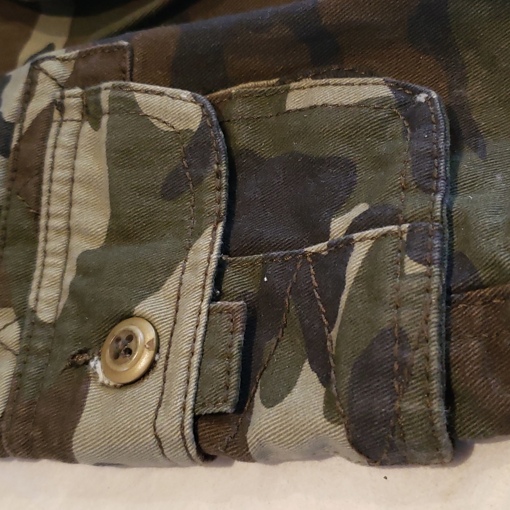 Quiksilver New Kids Camo Cargo Pocket Shorts (Little Boys) NWT Size 5 🎉HP🎉 - Picture 5 of 16